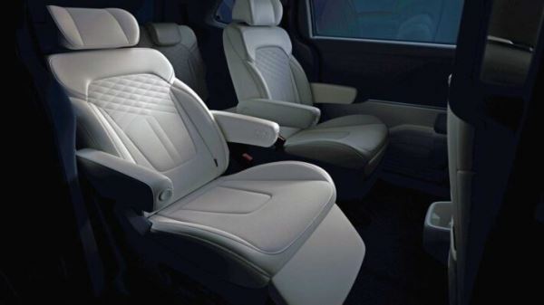 Появились официальные изображения салона нового минивэна Hyundai Custo для рынка Китая